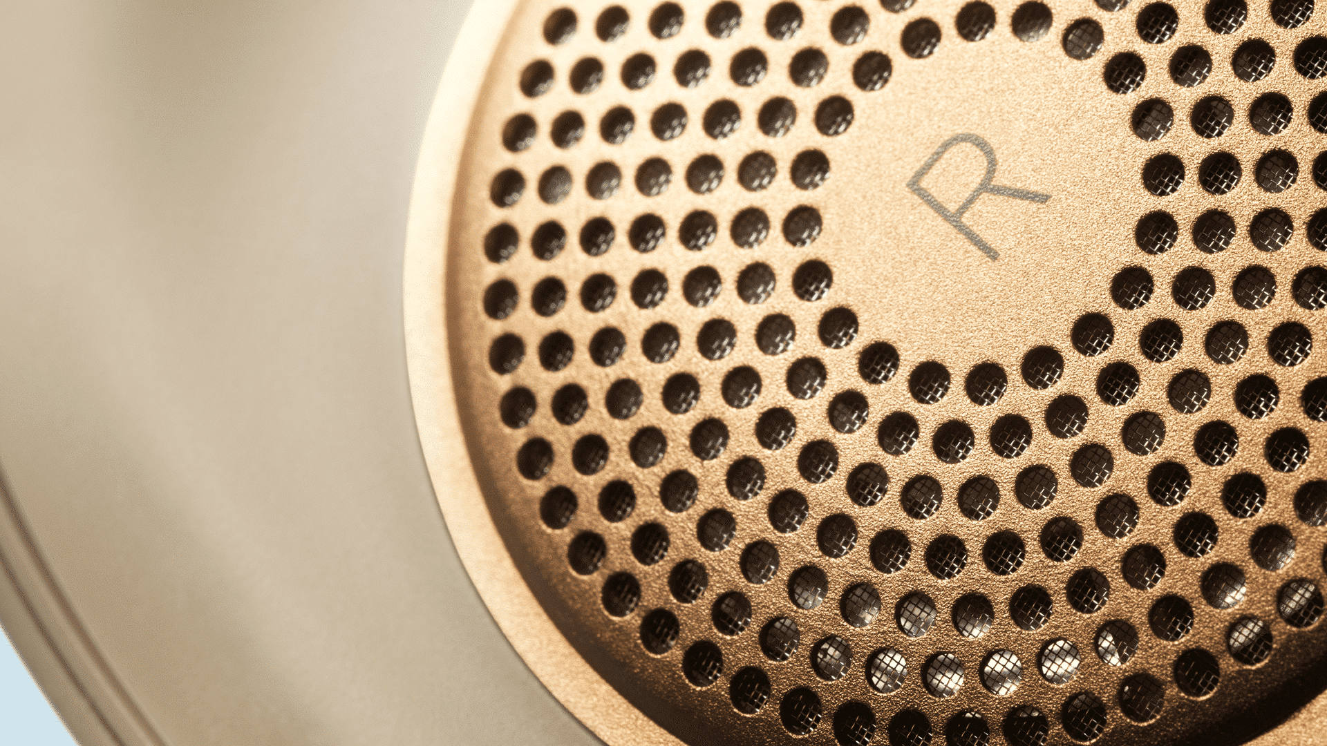 B&O Beoplay_H95_Gold_Tone