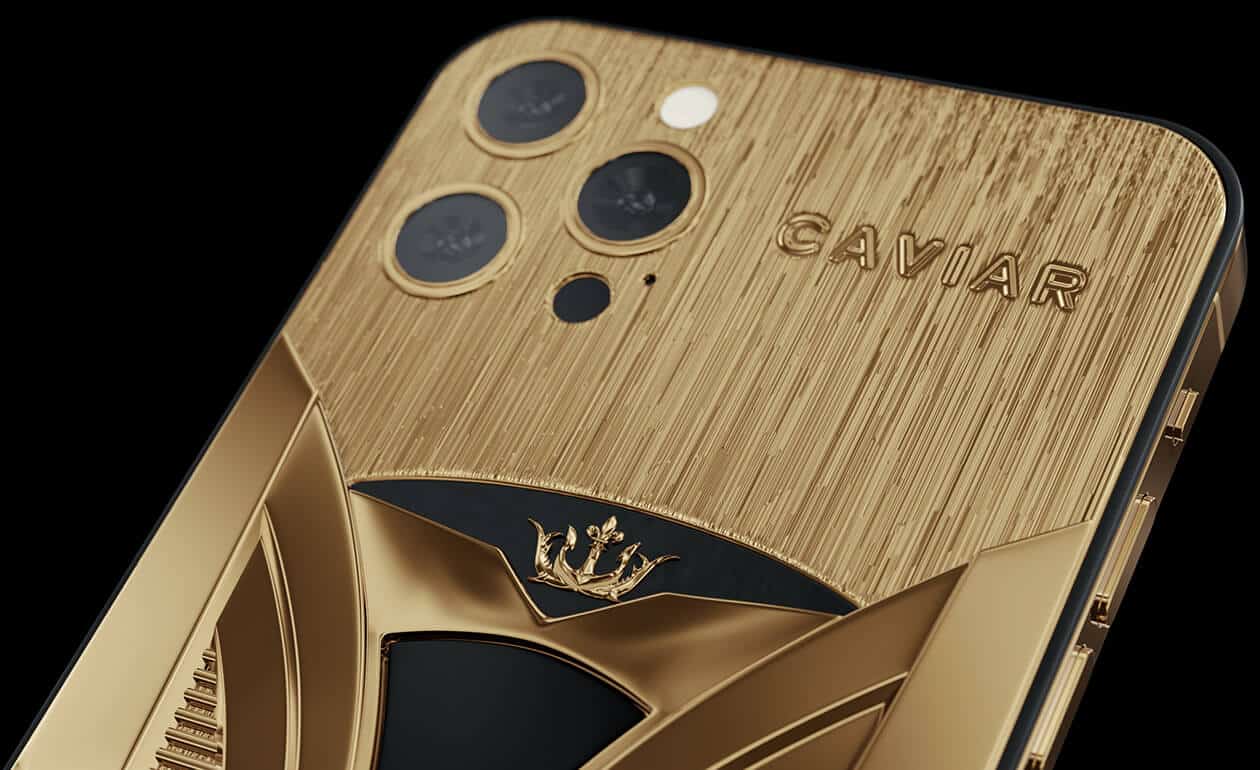 Apple iPhone - CAVAIR Gold Titanium