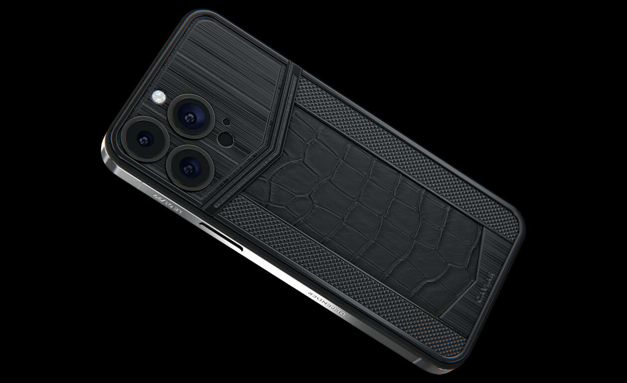 Apple iPhone - CAVIAR Total Black