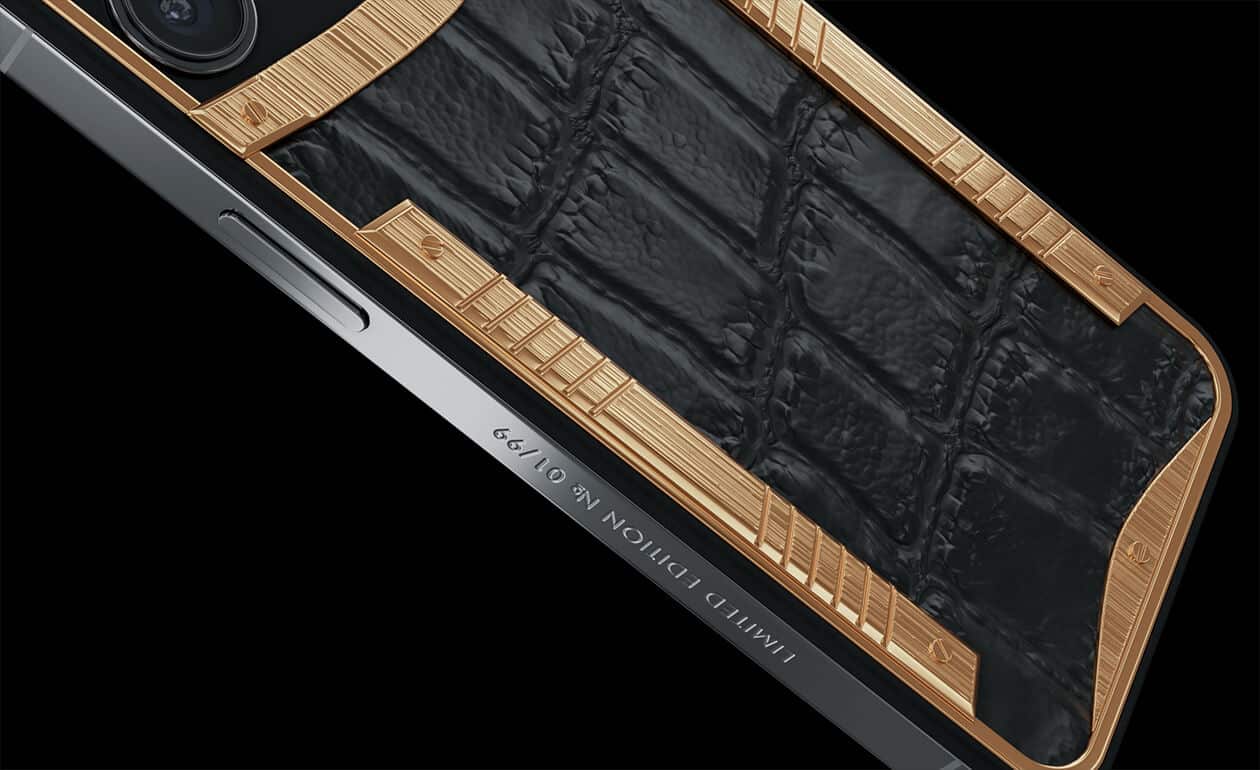 Apple iPhone - CAVIAR Gold Alligator