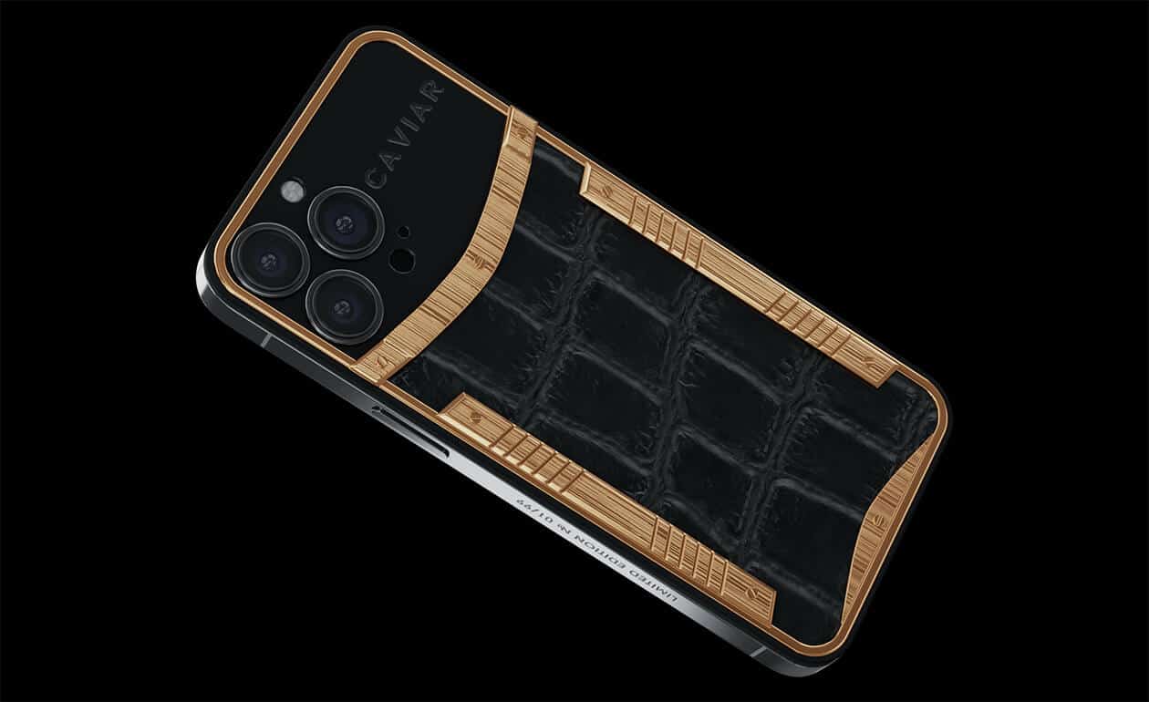 Apple iPhone - CAVIAR Gold Alligator