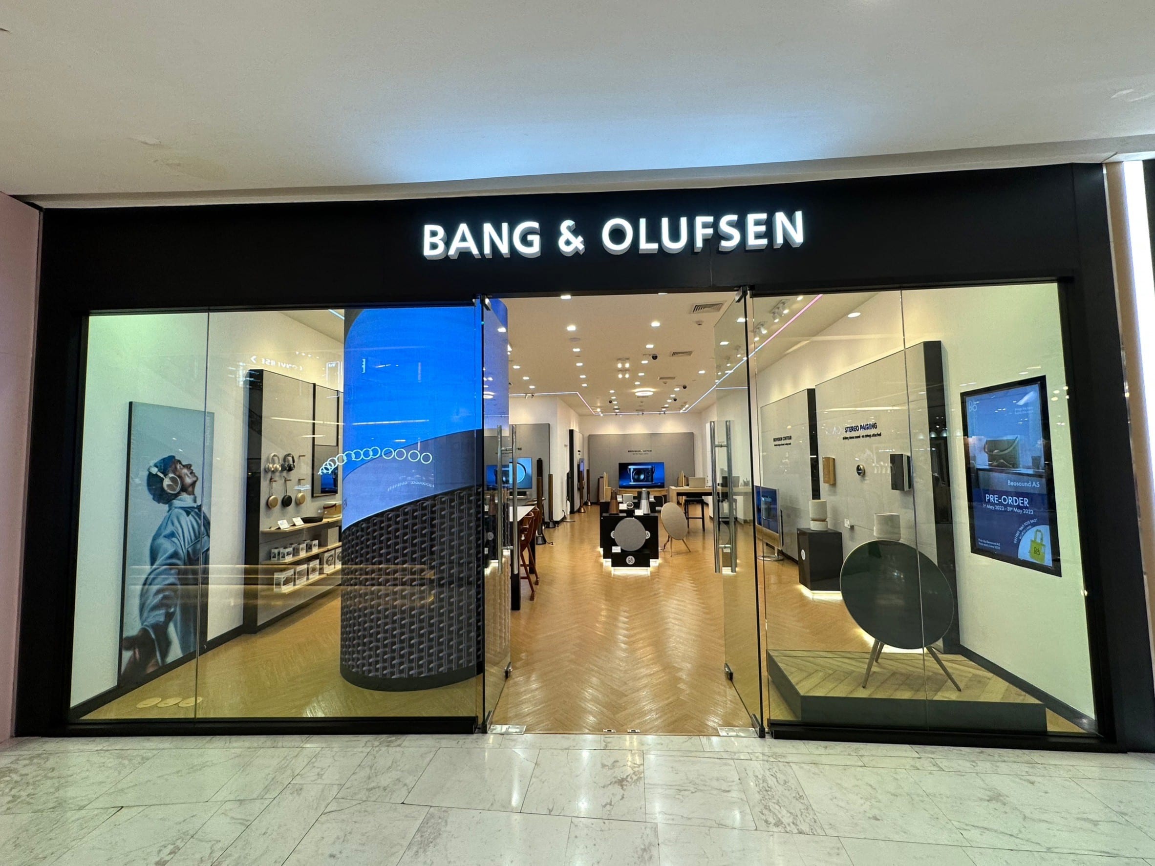 Bang & Olufsen Store - Emporium